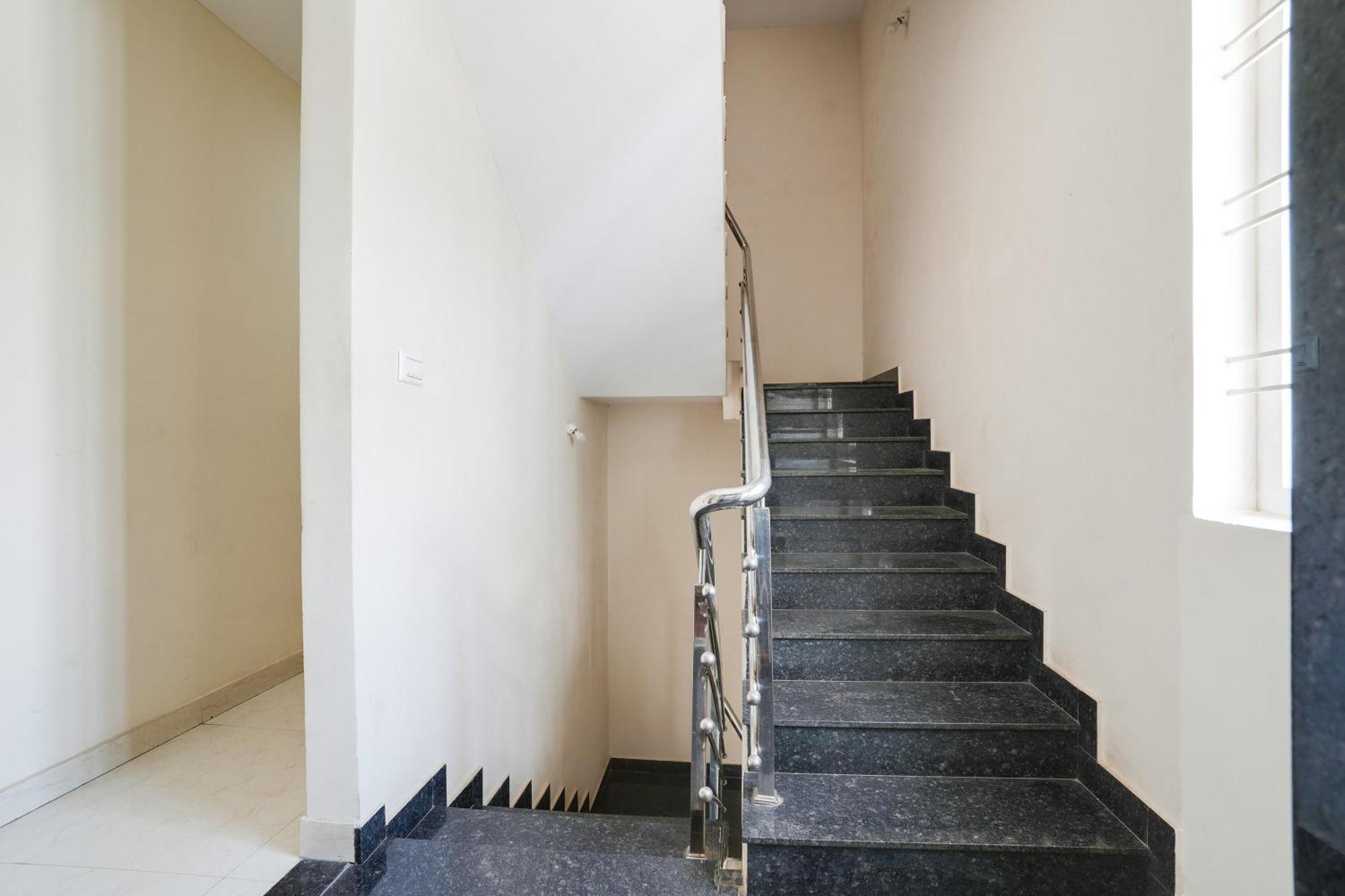 Super Hotel O Bangalore Near Reva Circle Formerly Cka Boarding Yelahanka Buitenkant foto